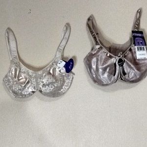 Brand NEW Lilyette bra